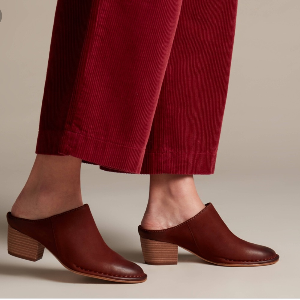 Clark’s Spiced Isla Leather Mules - Size 9M